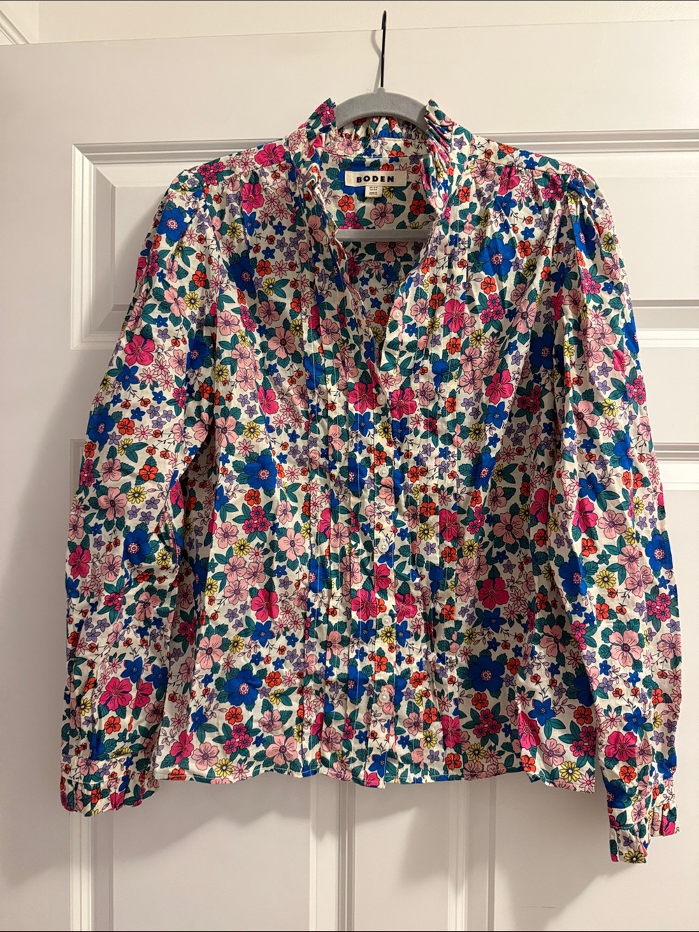 Boden Floral Pintuck Button-Down Blouse — White with Blue & Pink Flowers